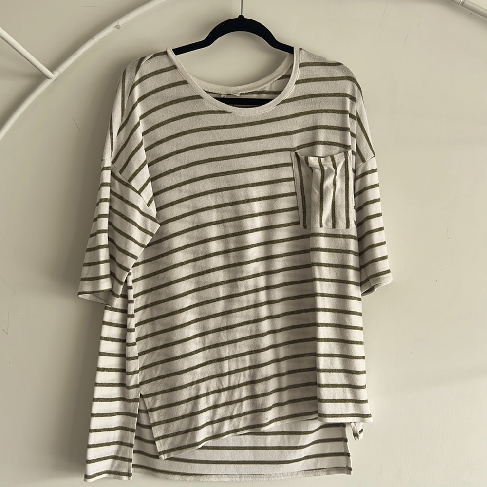 Striped quarter sleeve!